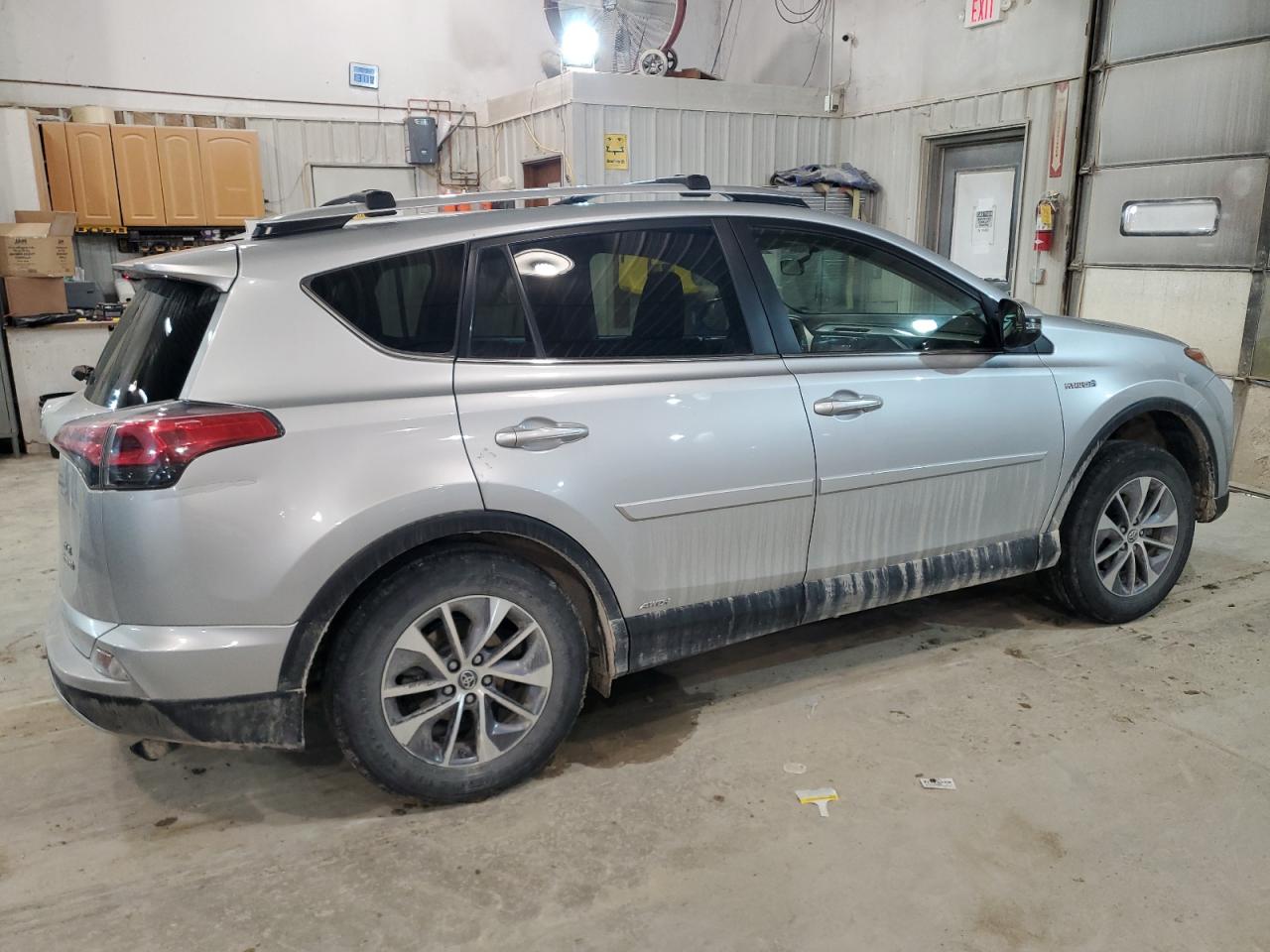 2016 Toyota RAV 4 - Image 3