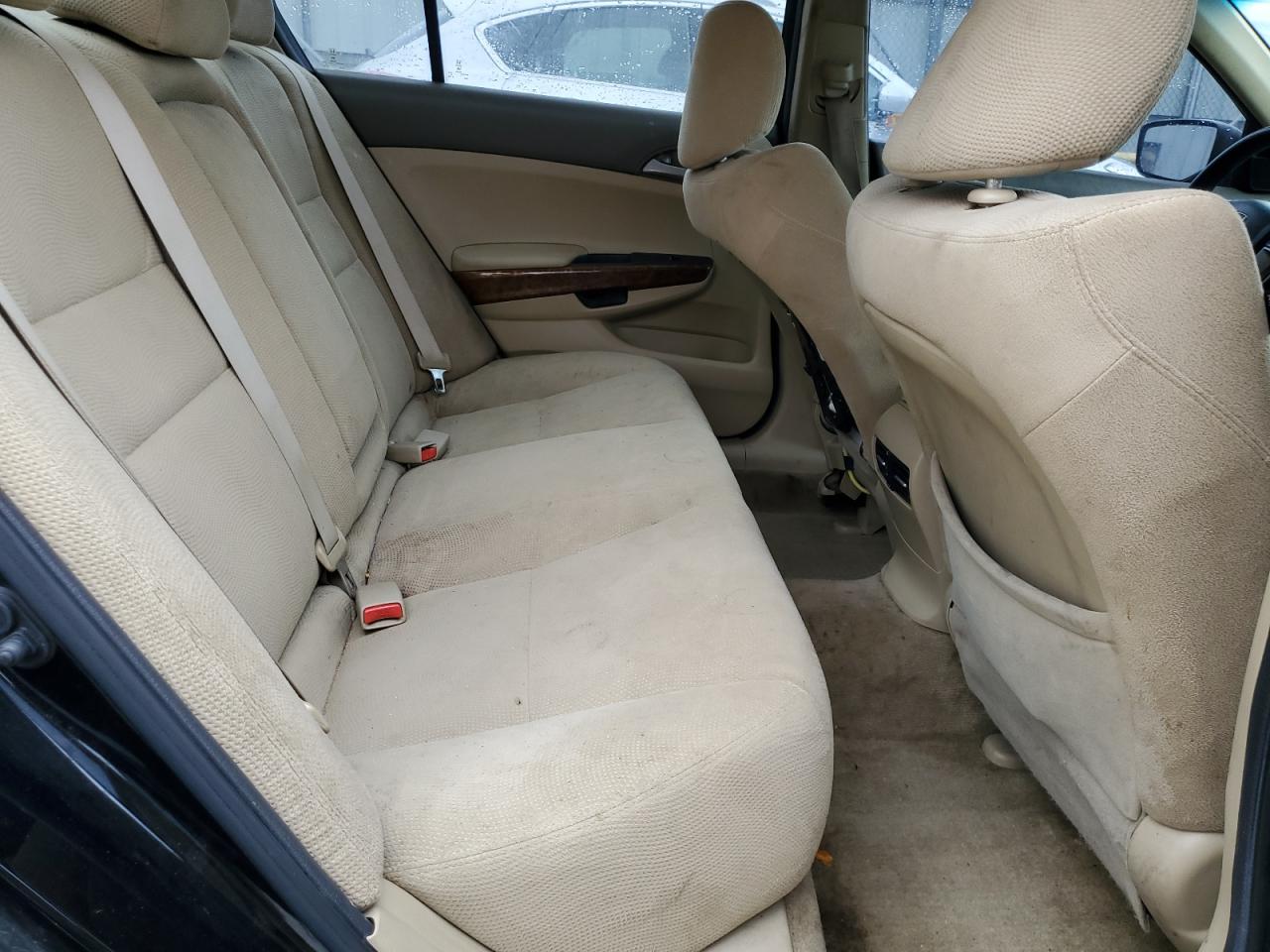 2010 Honda Accord - Image 10