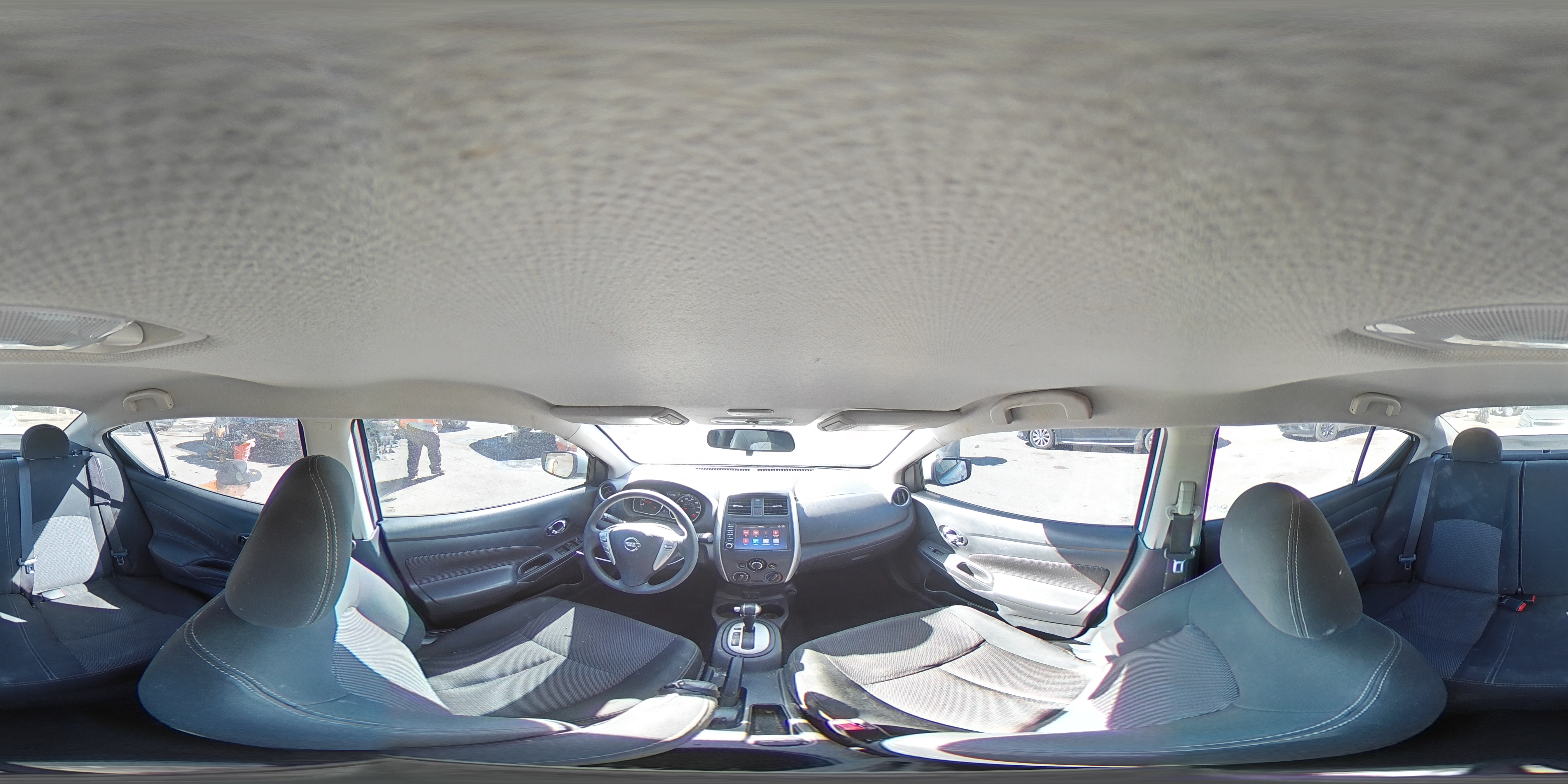 2018 Nissan Versa - Image 12