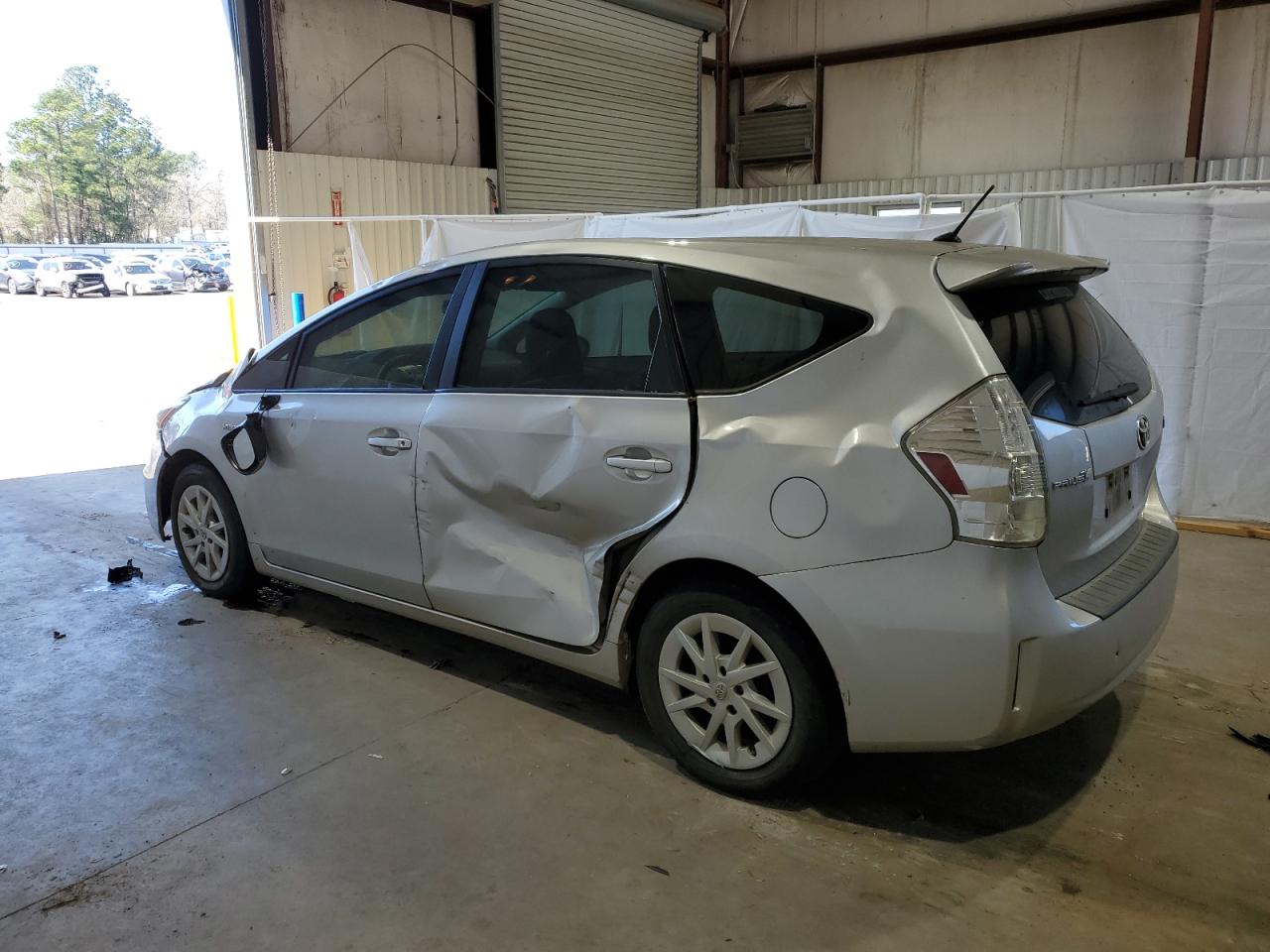 2014 Toyota Prius - Image 2