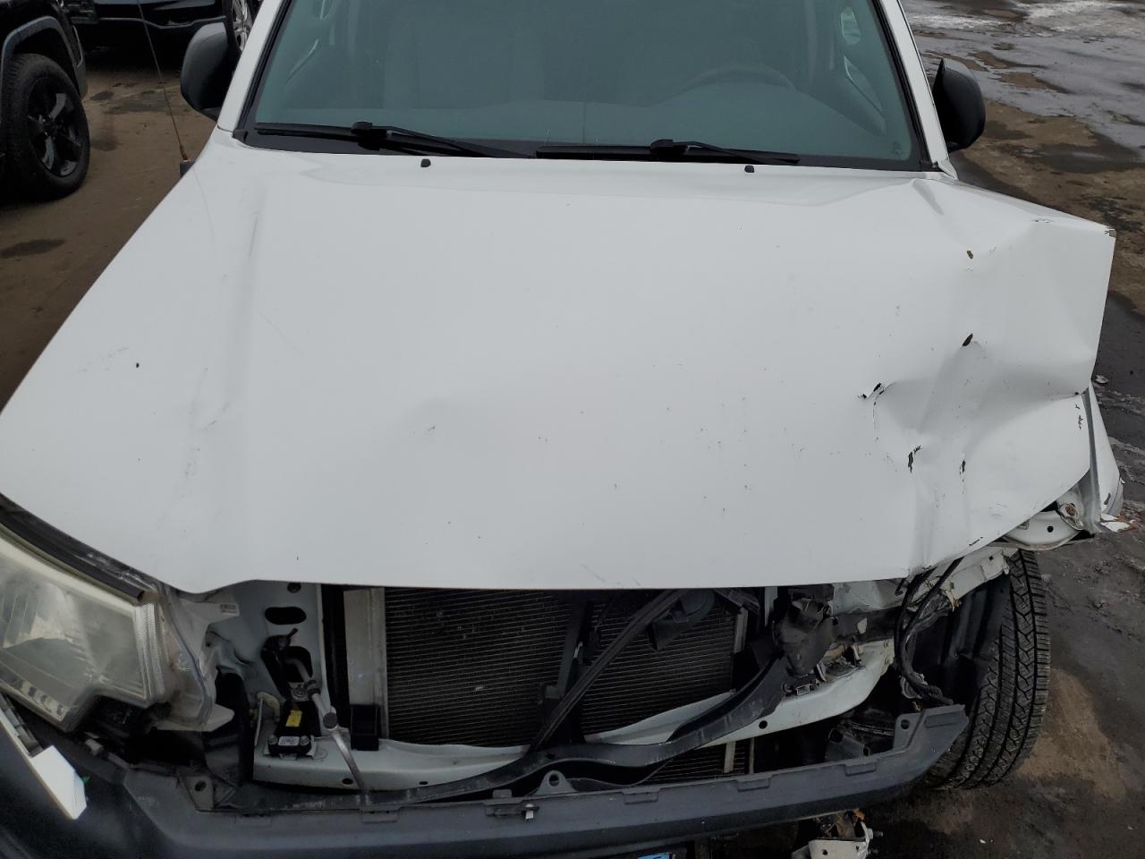 2013 Toyota Tacoma - Image 11