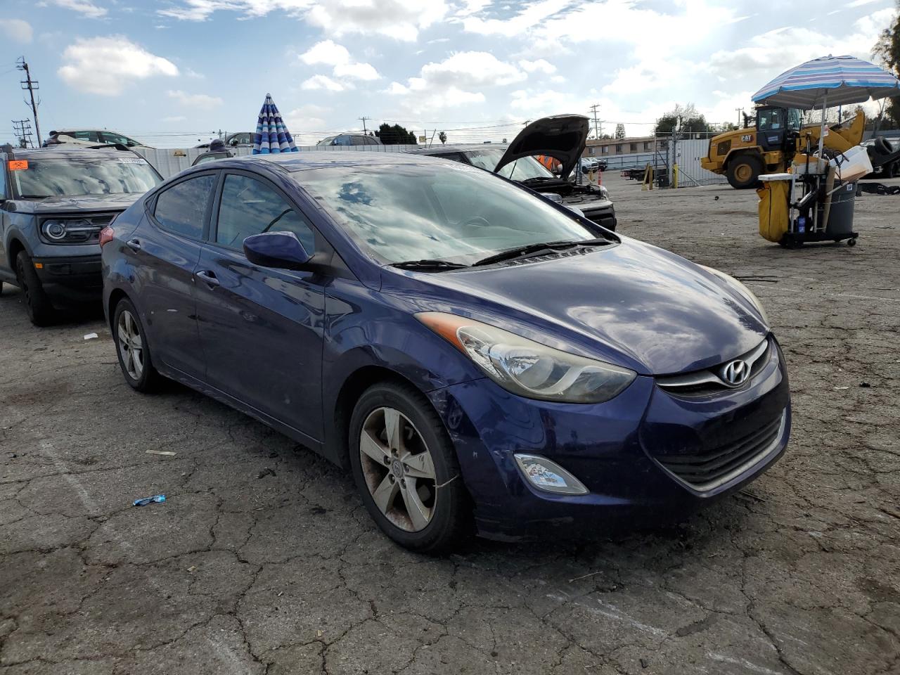 2012 Hyundai Elantra - Image 4