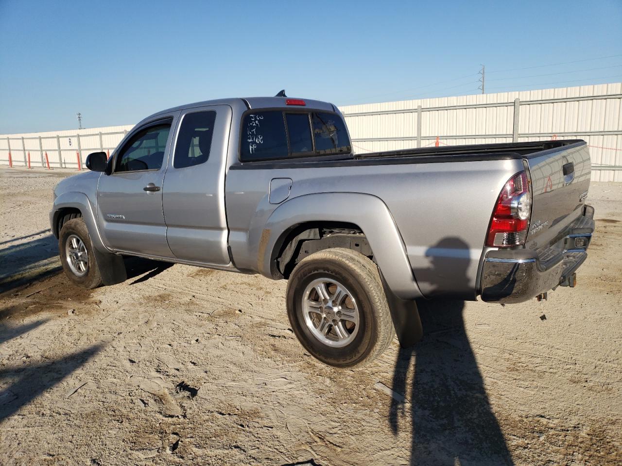 2014 Toyota Tacoma - Image 2