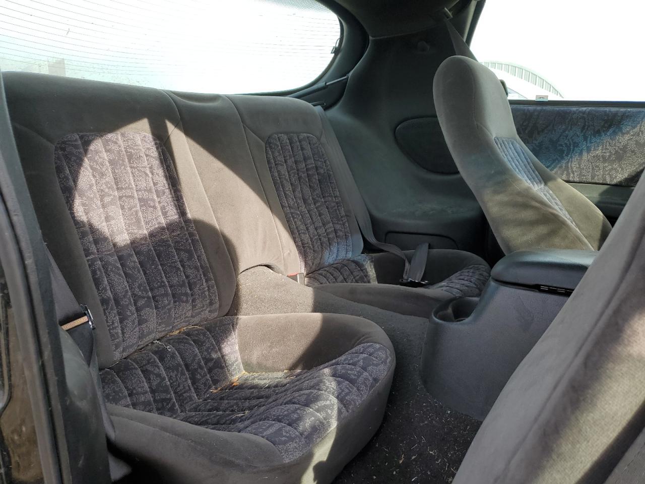 2002 Chevrolet Camaro - Image 10