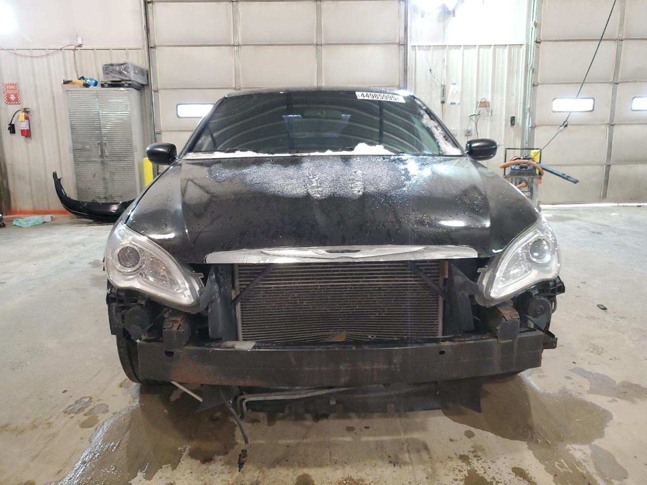 2013 Chrysler 200 - Image 5