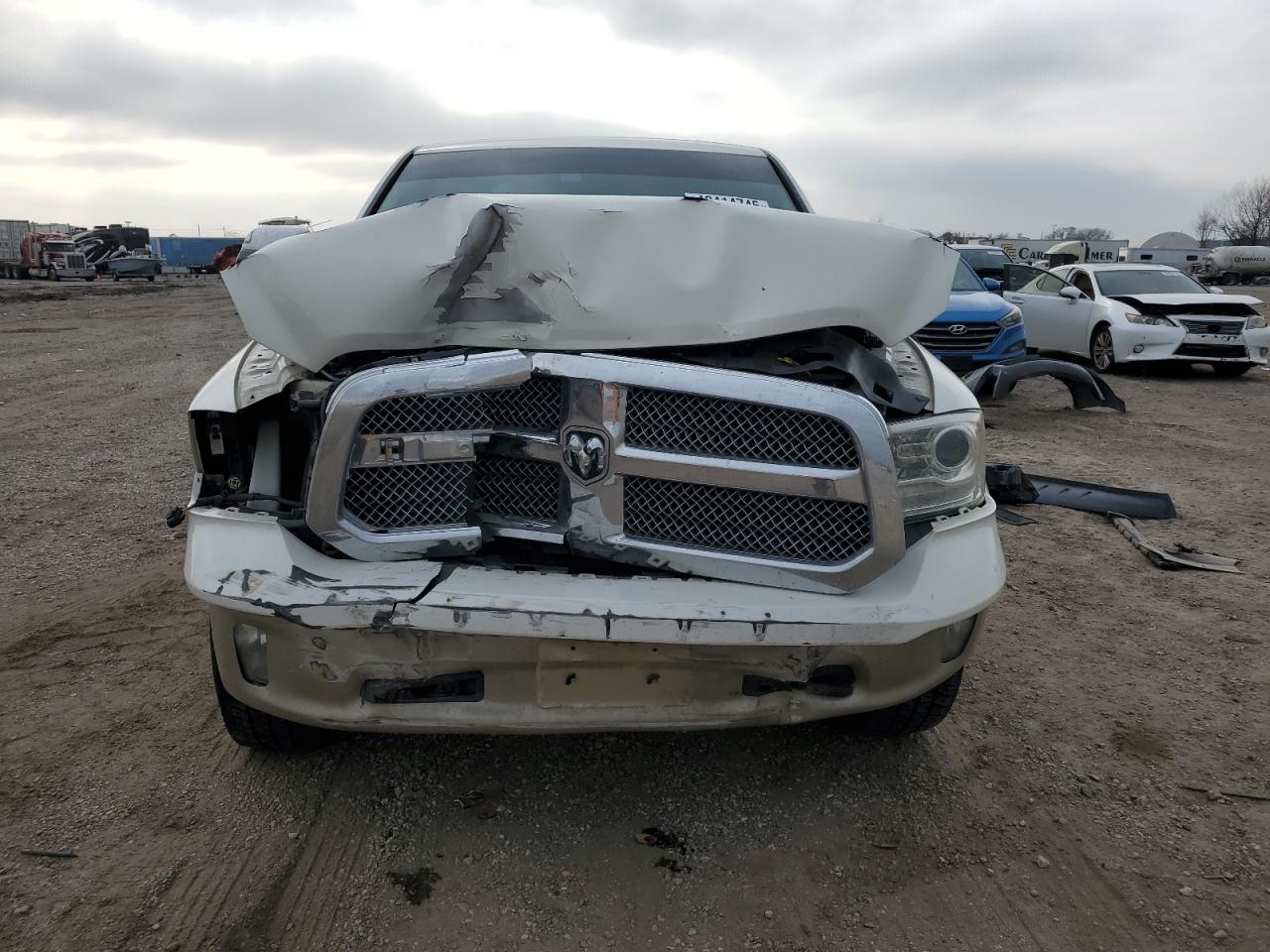 2016 RAM 1500 - Image 5