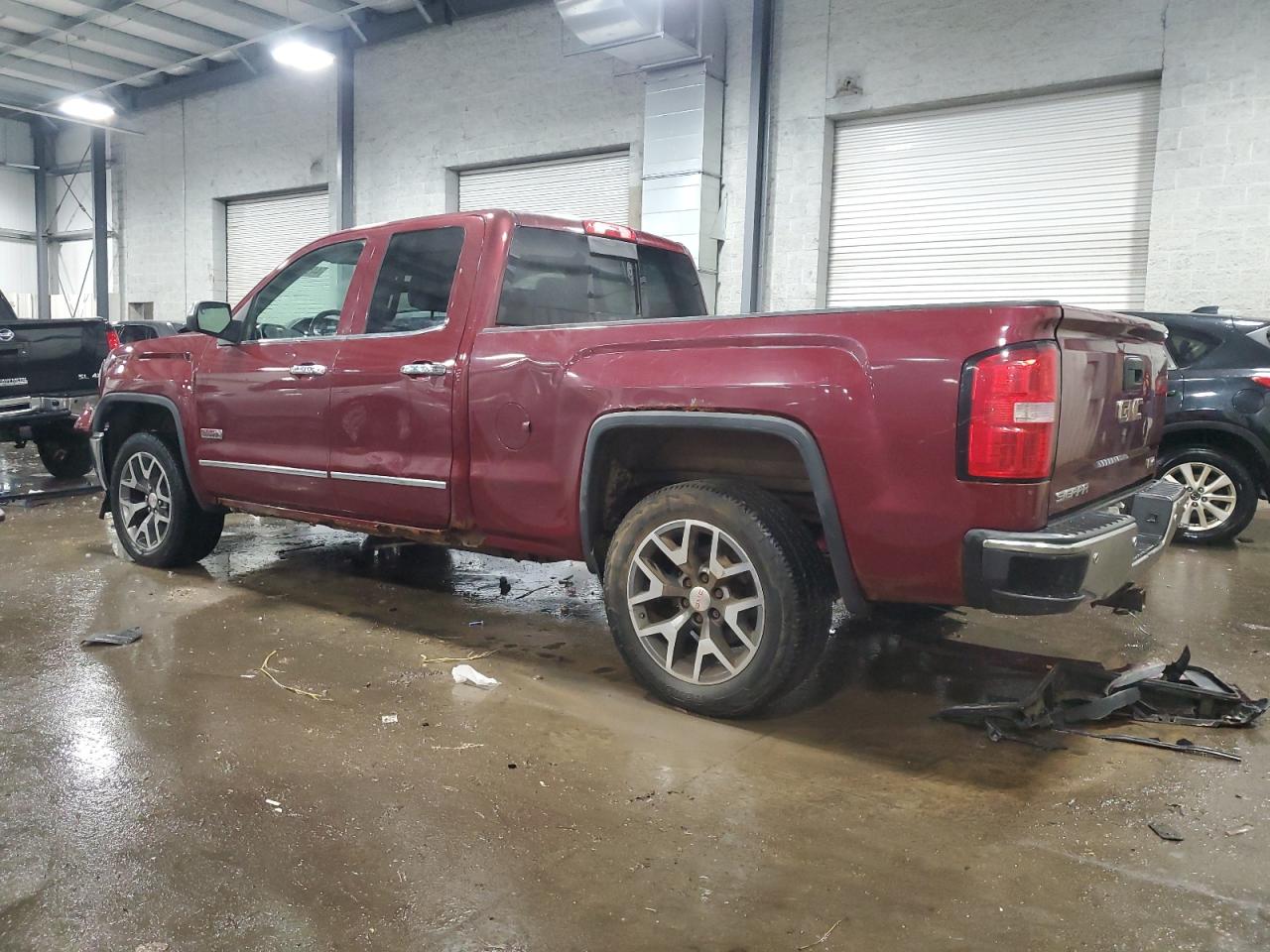 2014 GMC Sierra - Image 2
