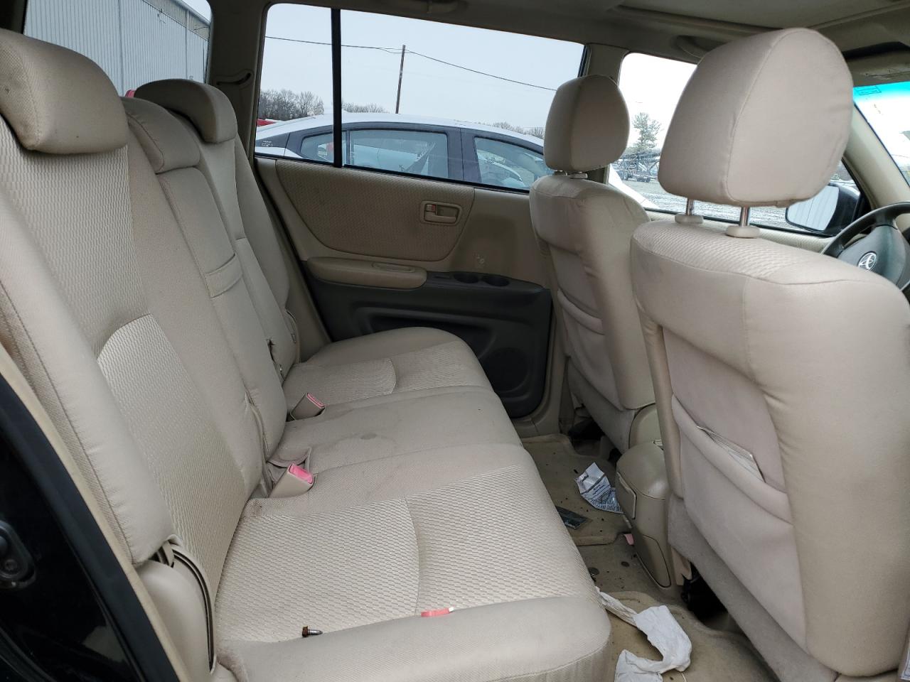 2004 Toyota Highlander - Image 10