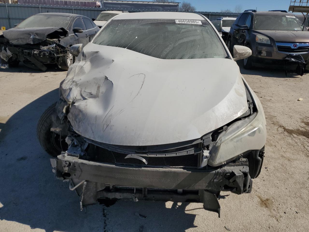 2016 Toyota Camry - Image 5