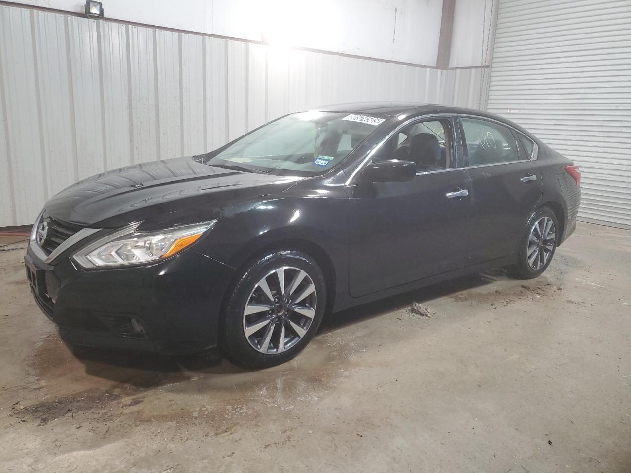 2017 Nissan Altima - Image 1