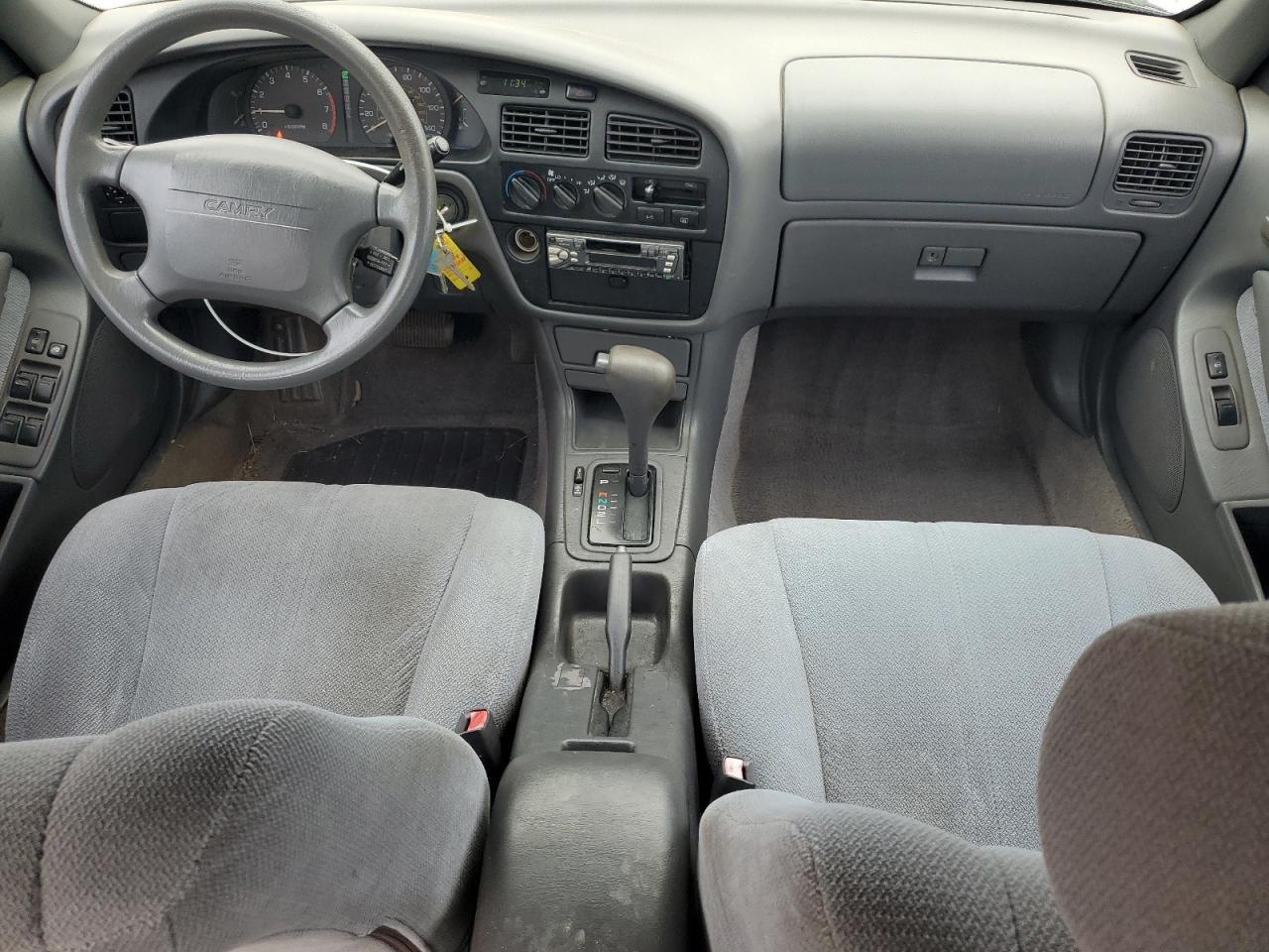 1995 Toyota Camry - Image 8