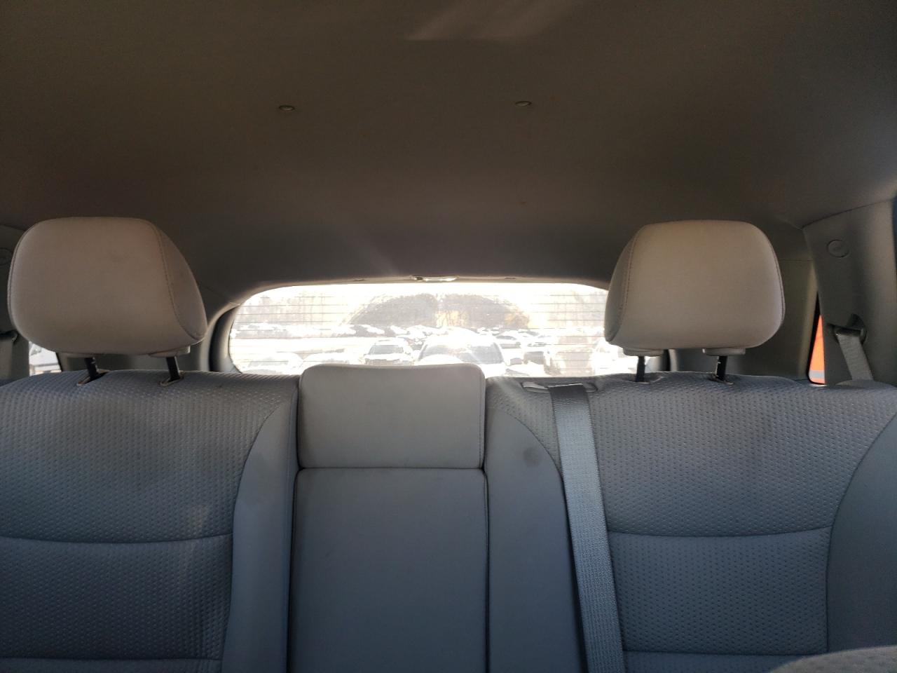 2011 Kia Sorento - Image 10
