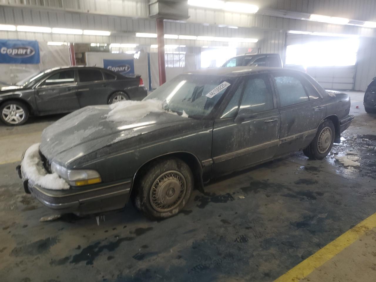 1993 Buick Lesabre Custom for Sale in Fort Wayne, IN - Front End