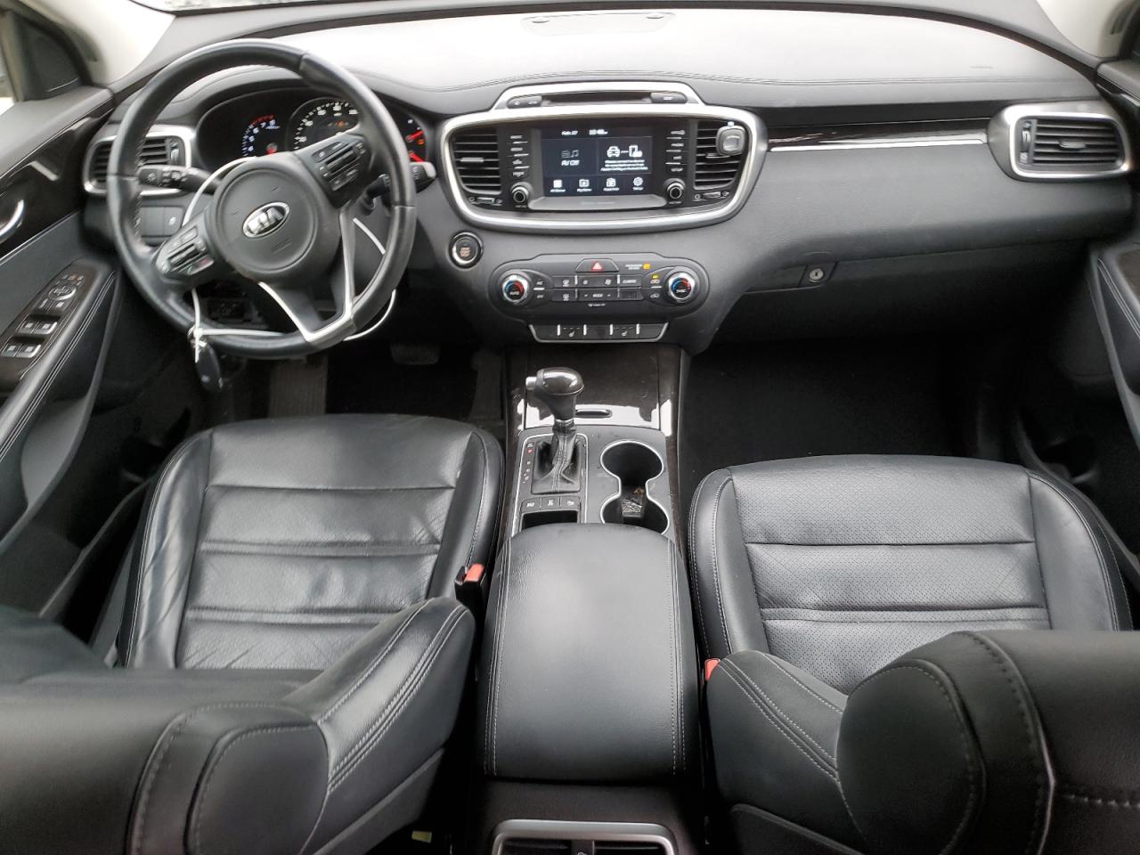 2018 Kia Sorento - Image 8