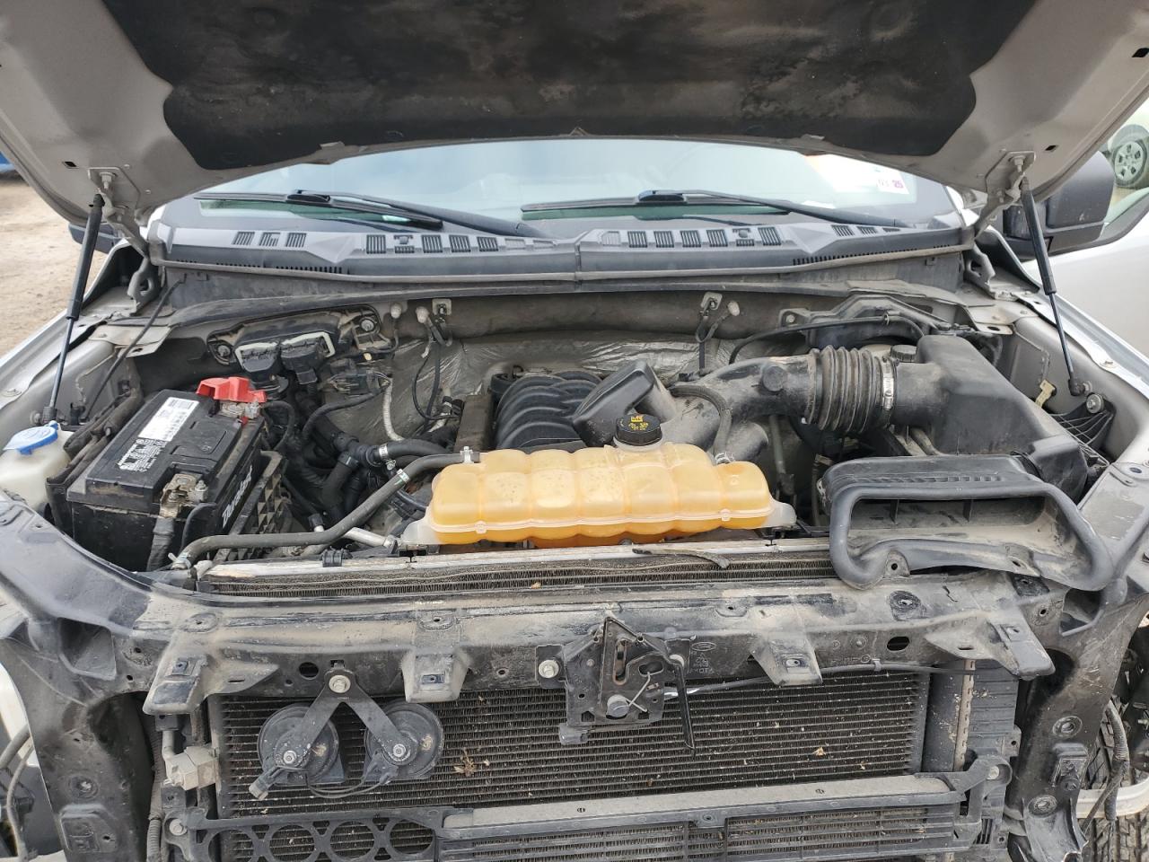 2015 Ford F-150 - Image 11
