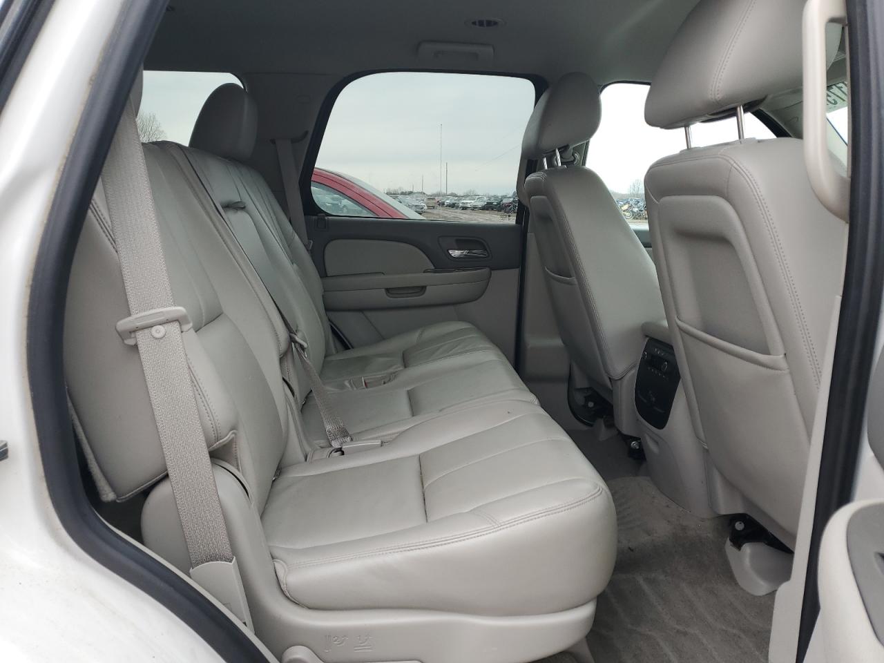 2013 Chevrolet Tahoe - Image 11