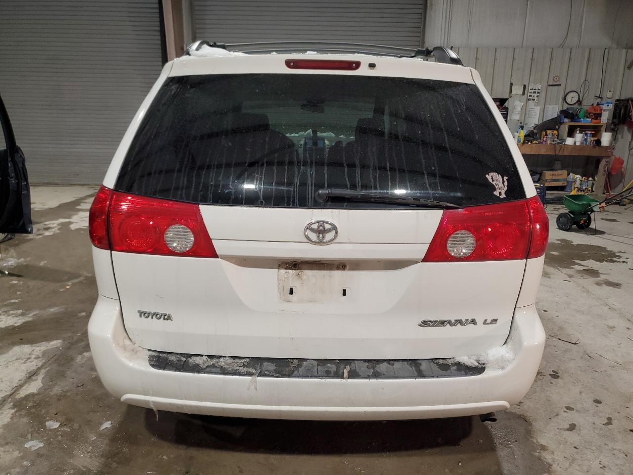 2006 Toyota Sienna - Image 6
