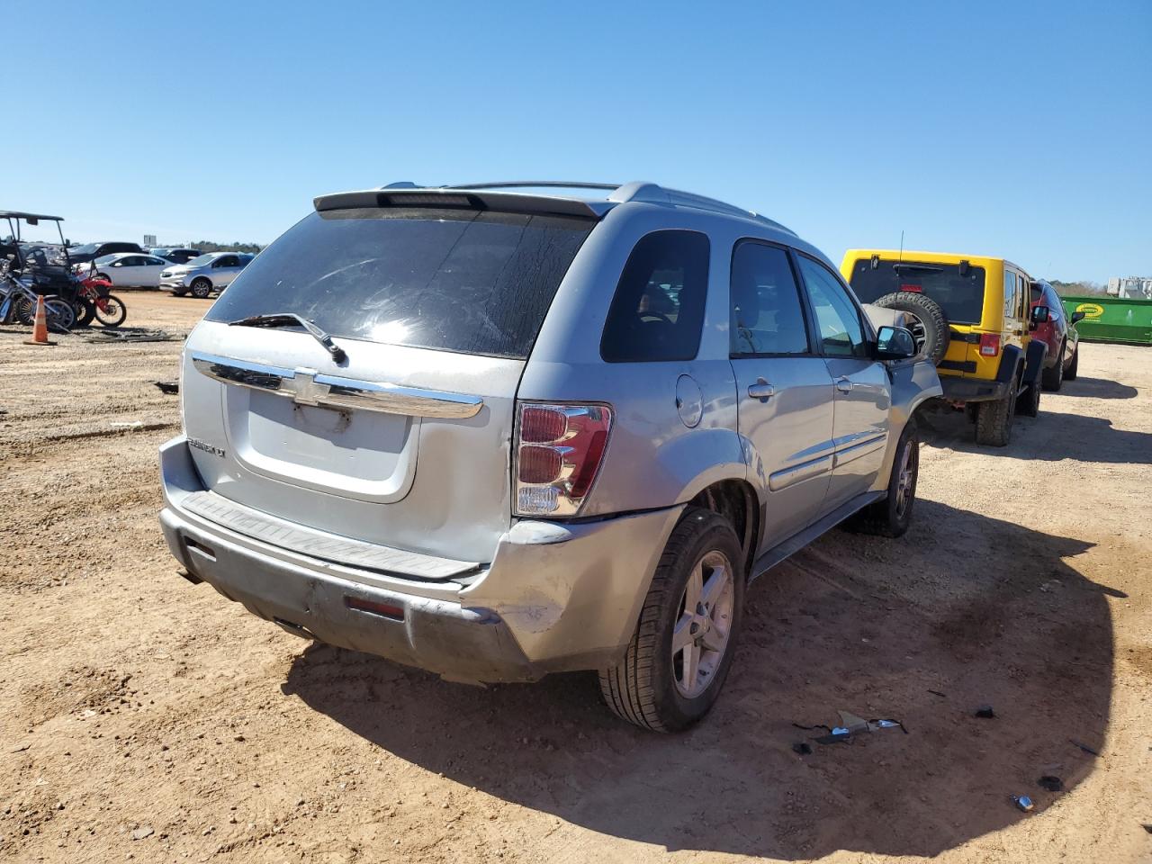 2005 Chevrolet Equinox - Image 3