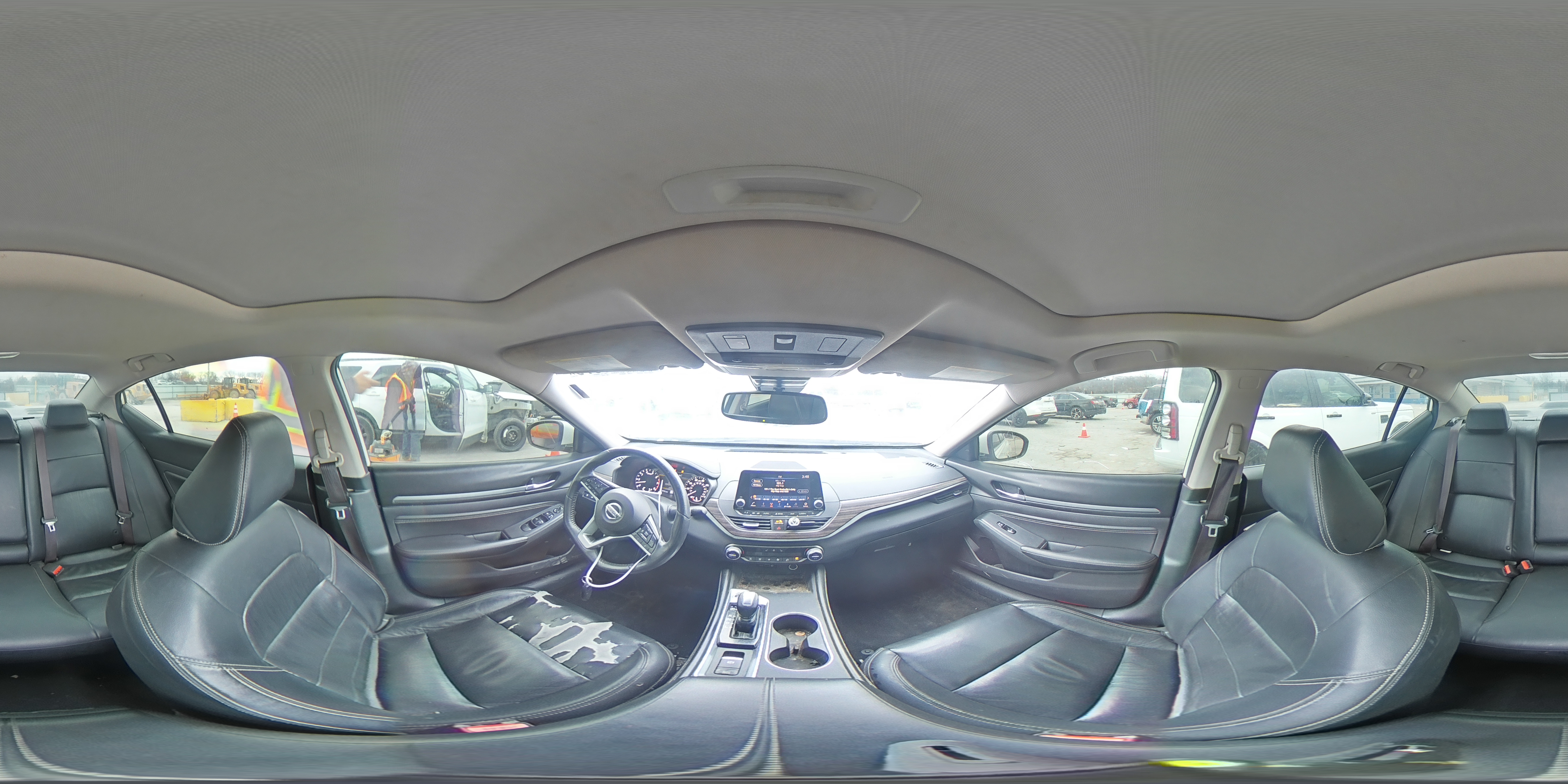 2019 Nissan Altima - Image 12