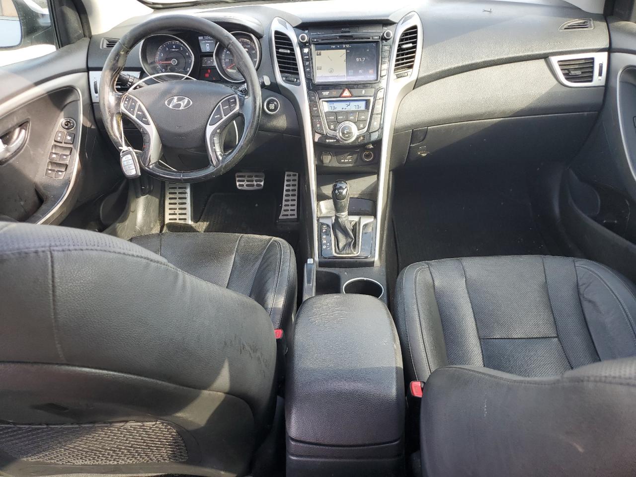 2016 Hyundai Elantra - Image 8
