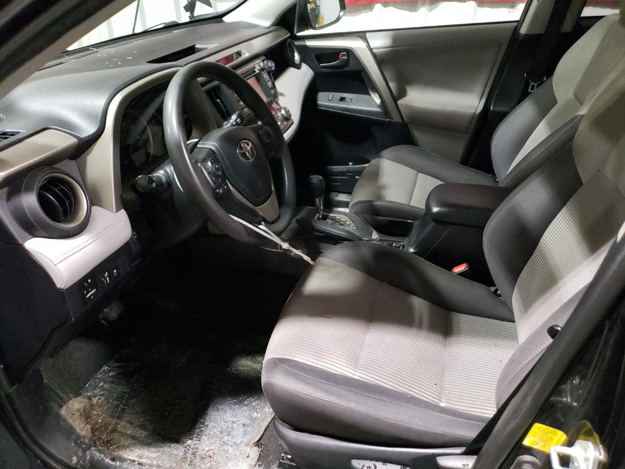 2013 Toyota RAV 4 - Image 7