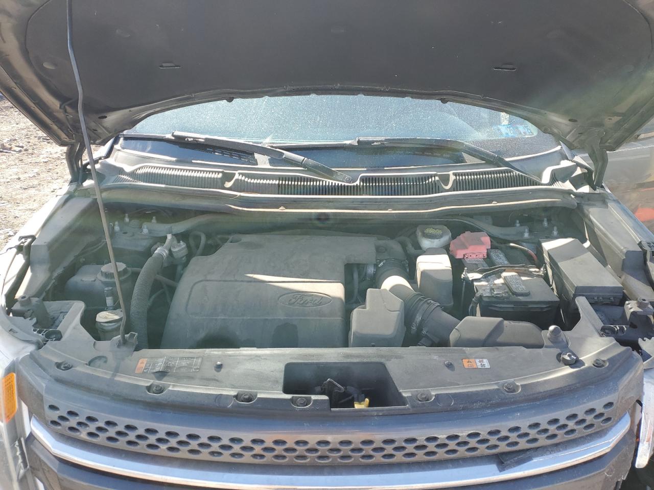2015 Ford Explorer - Image 13