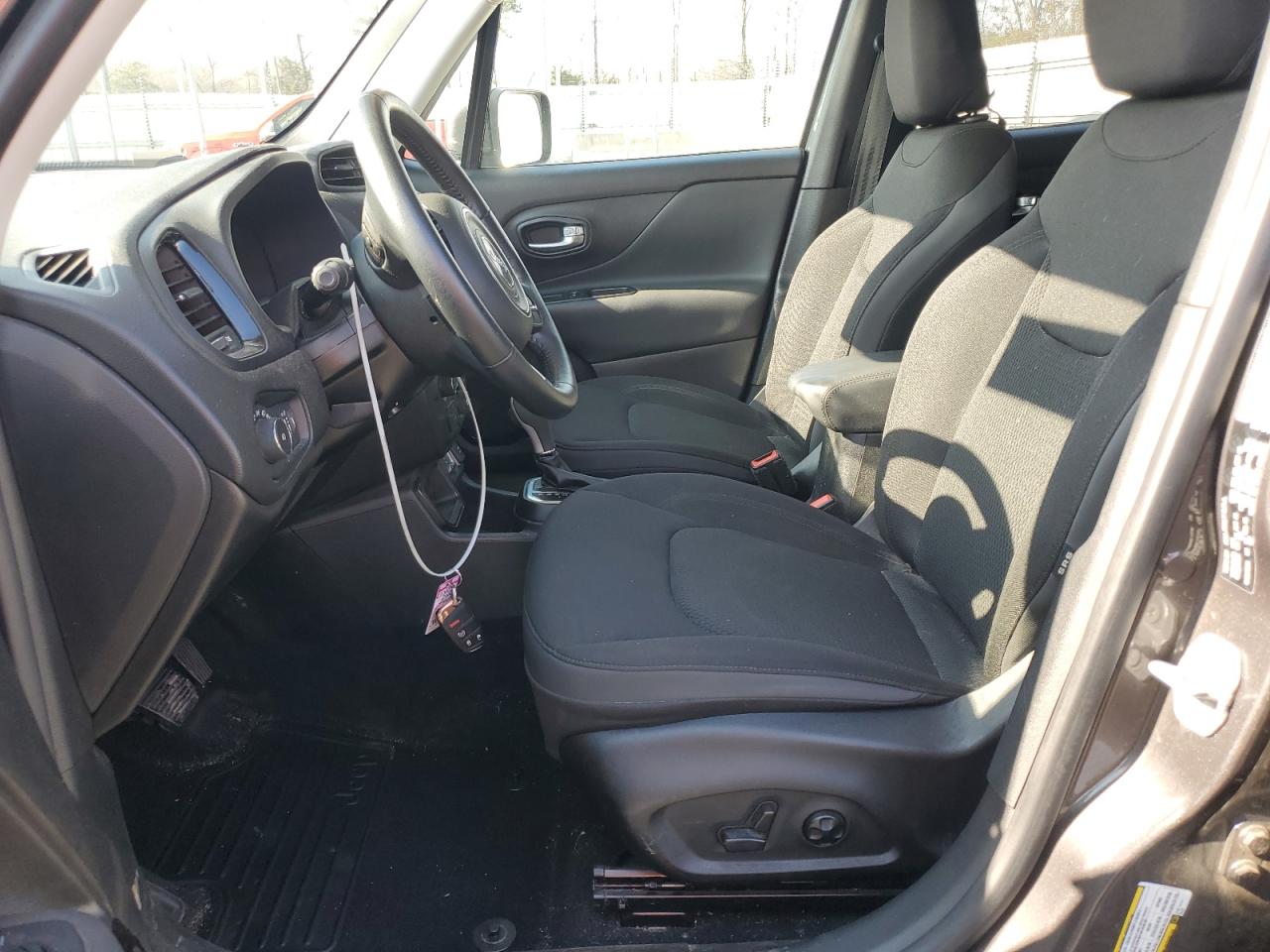 2018 Jeep Renegade - Image 7