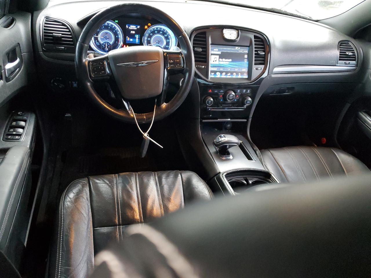 2014 Chrysler 300 - Image 8
