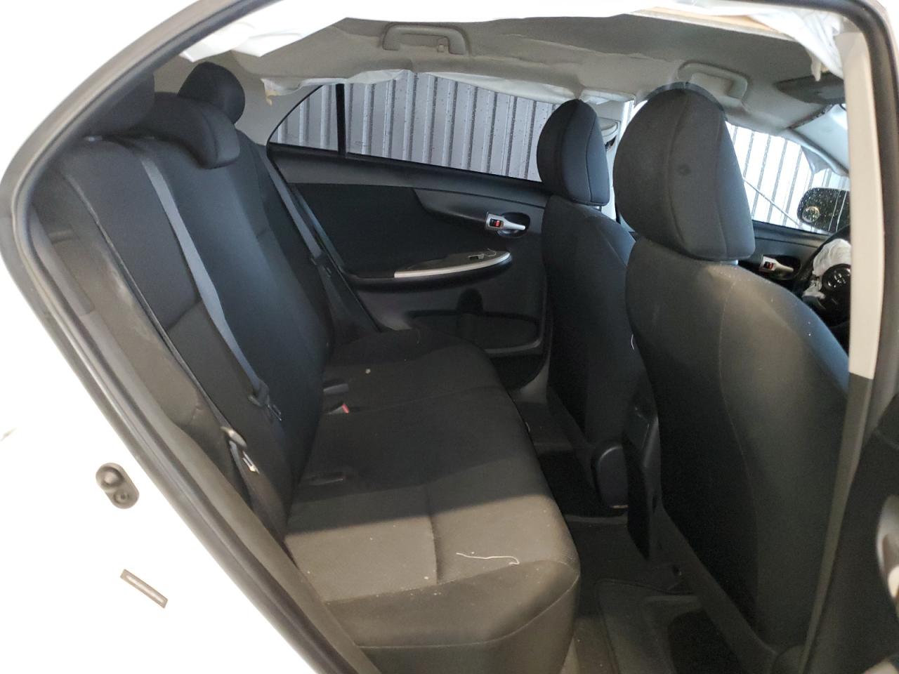 2010 Toyota Corolla - Image 10