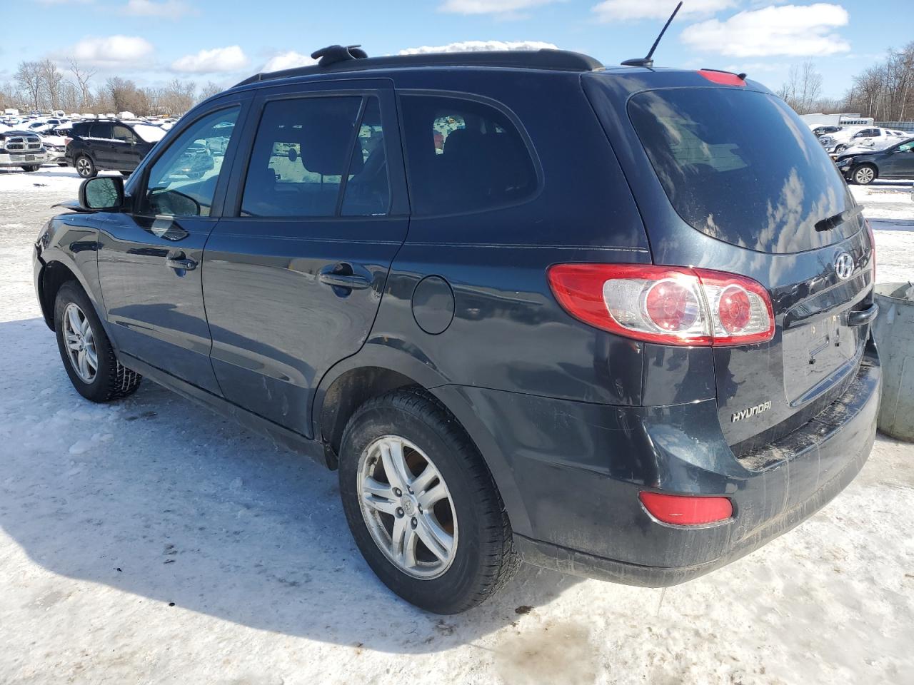 2011 Hyundai Santa Fe - Image 2