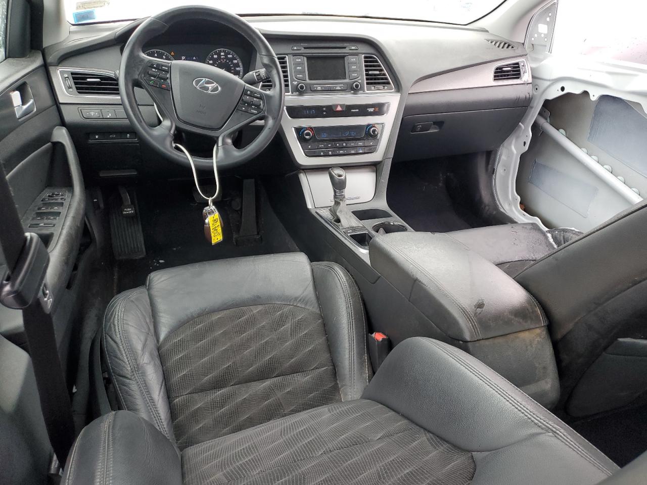 2015 Hyundai Sonata - Image 8