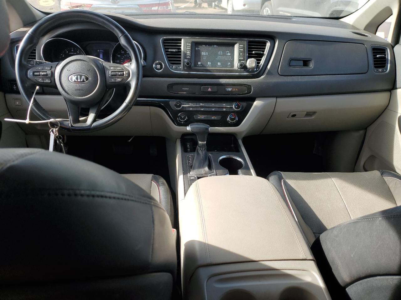 2020 Kia Sedona - Image 8