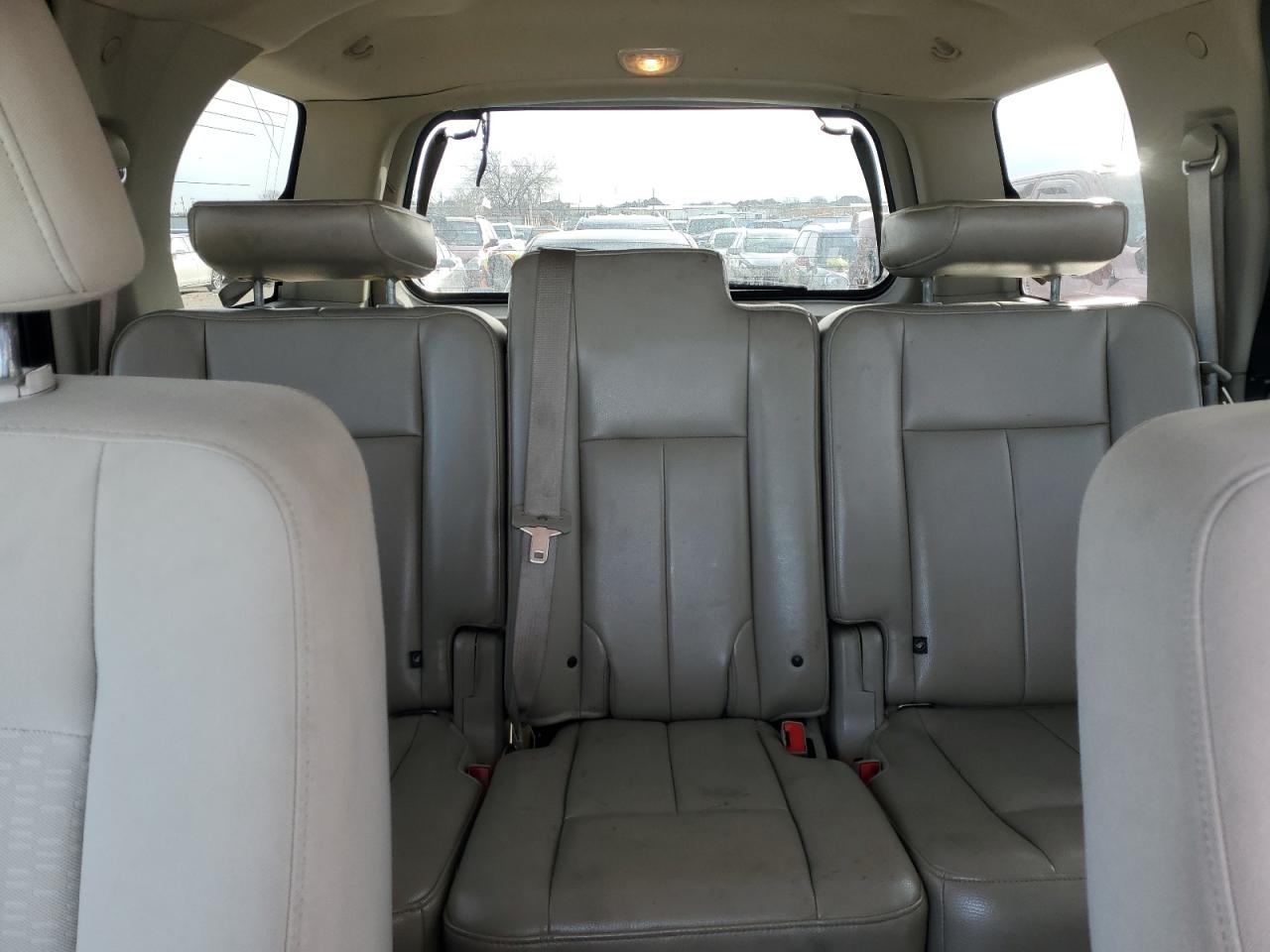 2010 Ford Expedition - Image 10