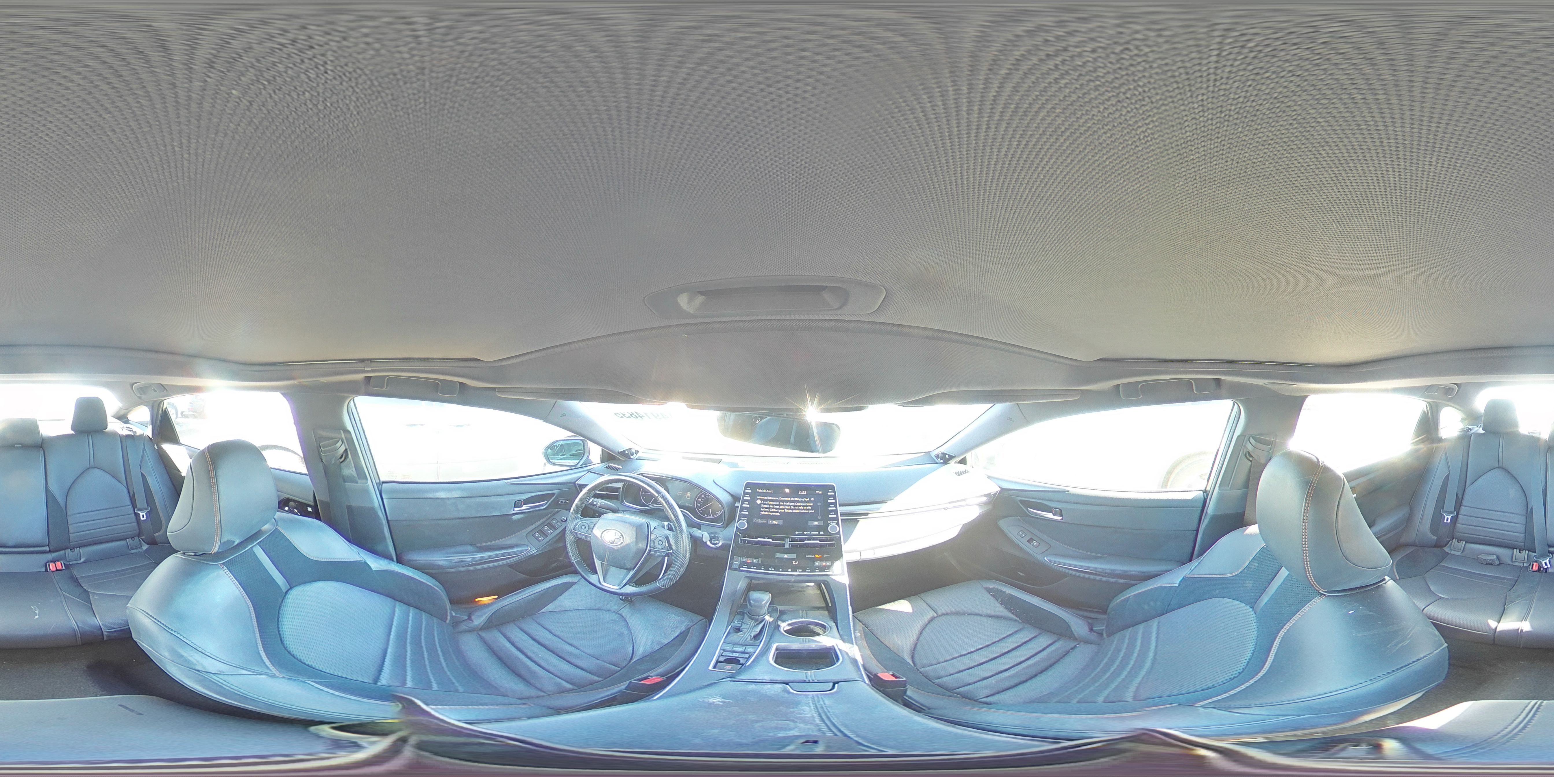 2019 Toyota Avalon - Image 13
