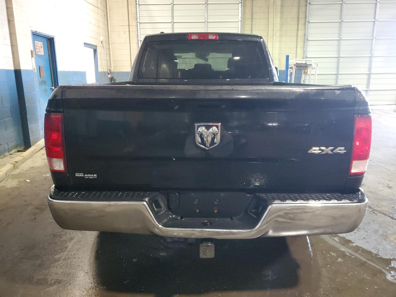 2015 RAM 1500 - Image 6