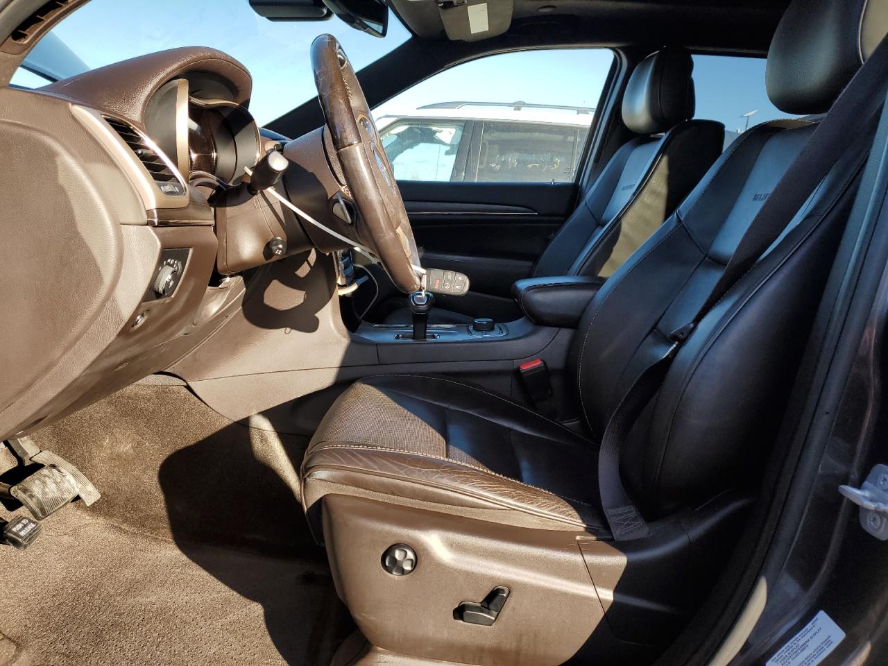 2015 Jeep Grand Cherokee - Image 7