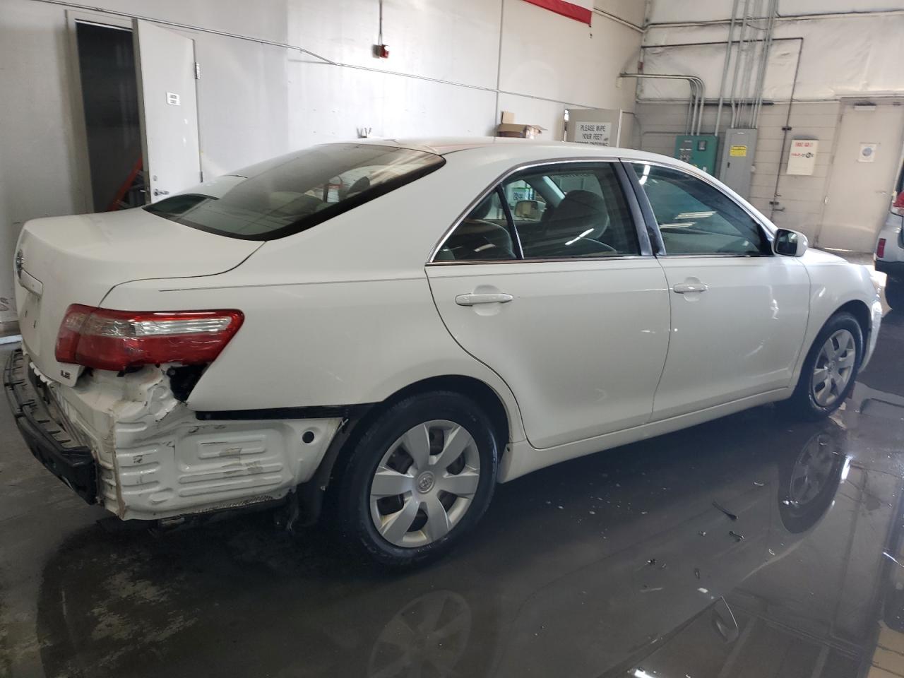 2009 Toyota Camry - Image 3