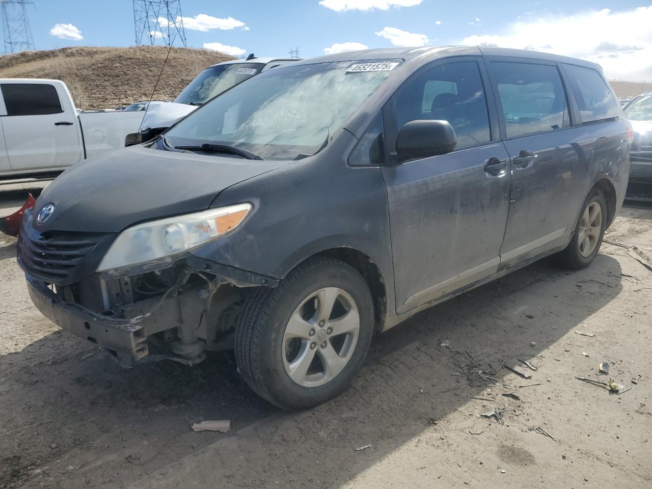 2012 Toyota Sienna - Image 1