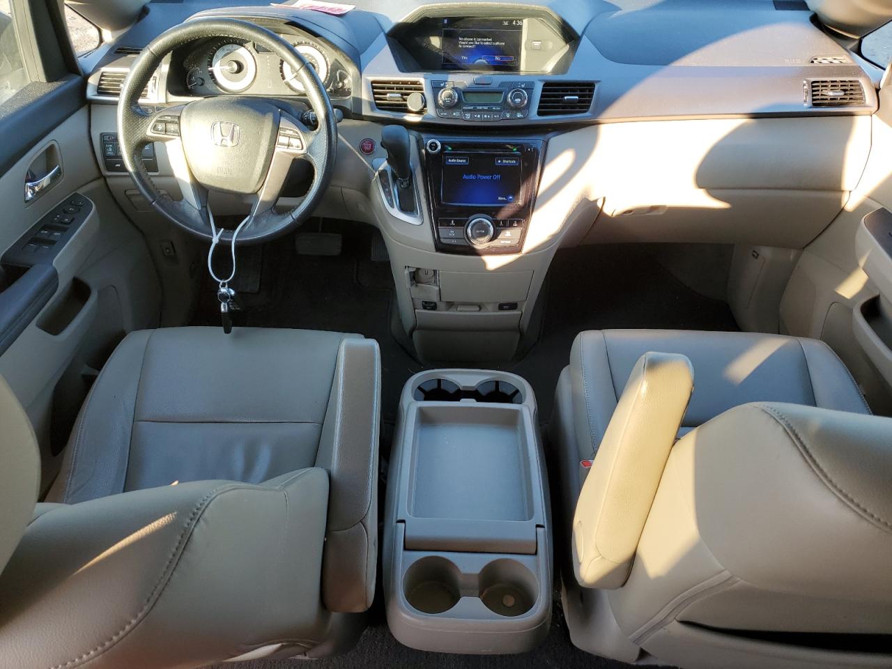 2015 Honda Odyssey - Image 8