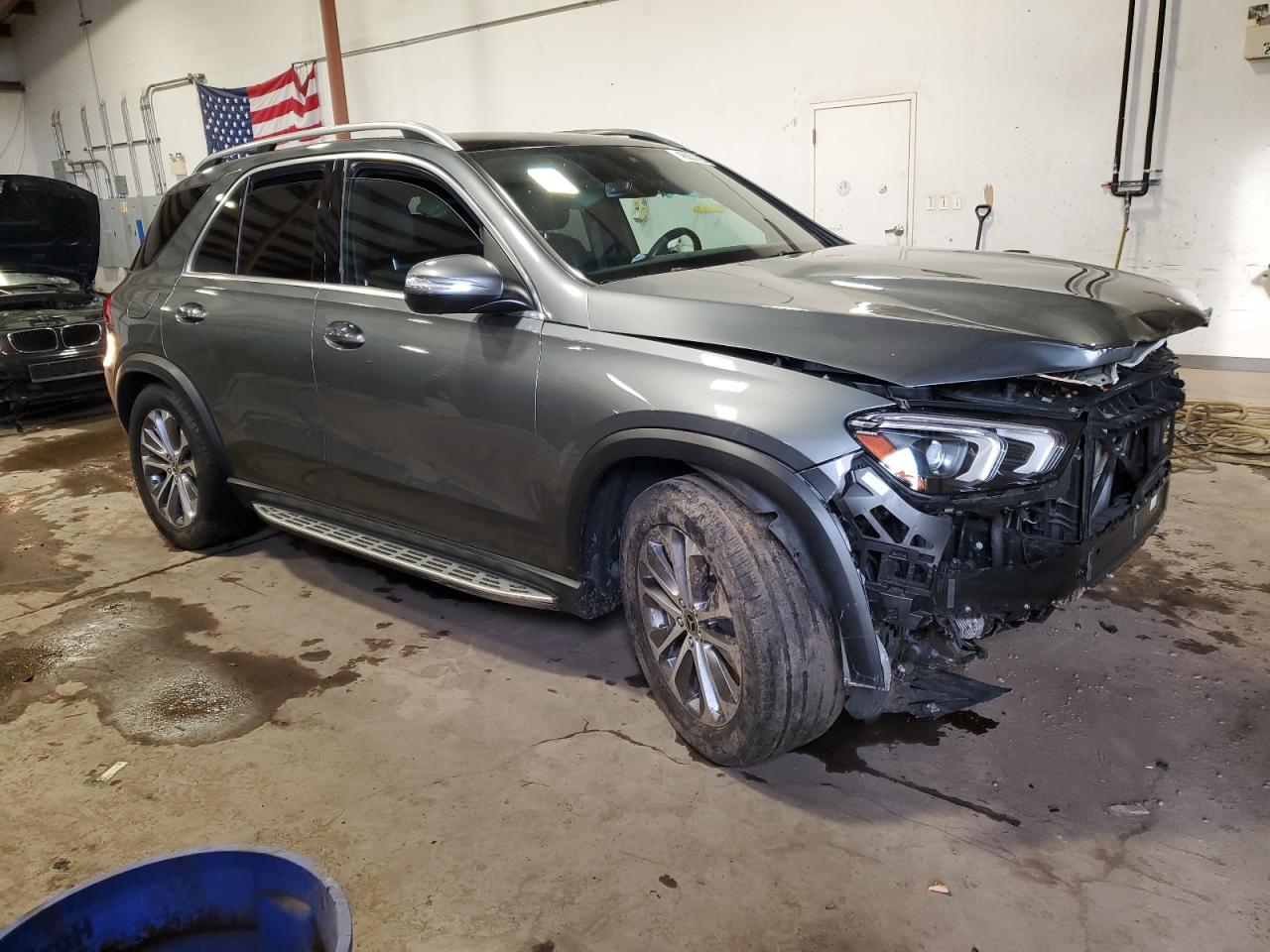 2022 Mercedes-Benz GLE - Image 4