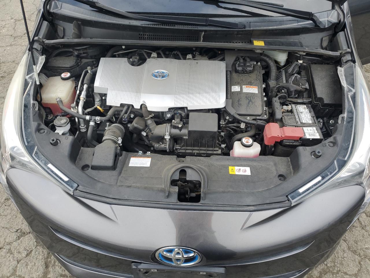 2016 Toyota Prius - Image 11