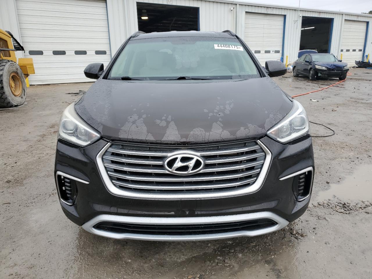 2017 Hyundai Santa Fe - Image 5