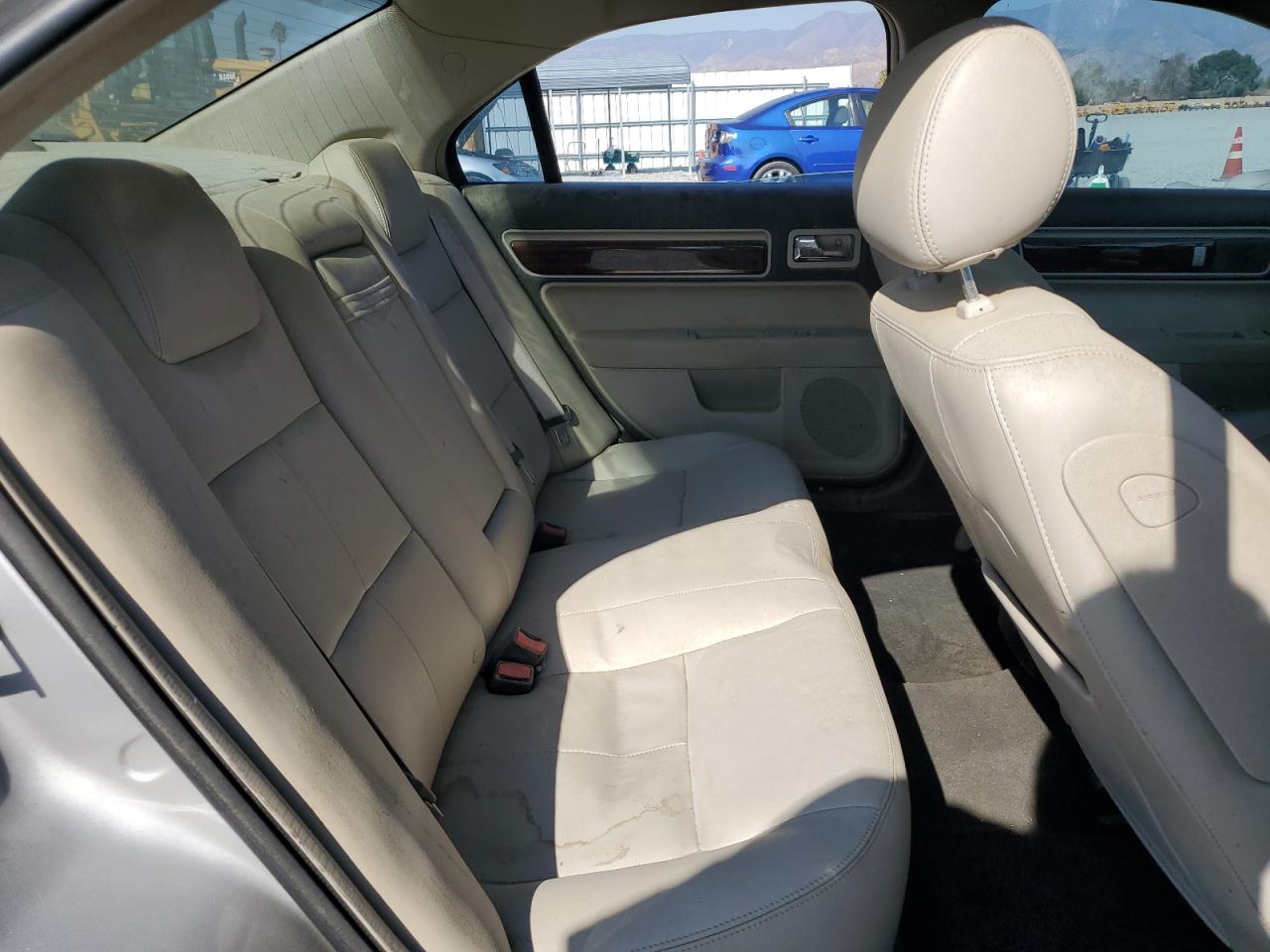 2007 Lincoln MKZ - Image 10