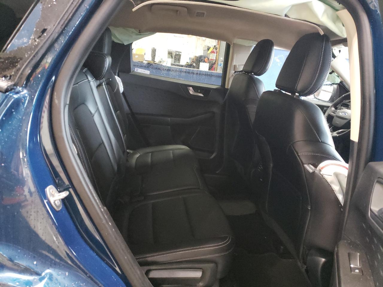 2020 Ford Escape - Image 11