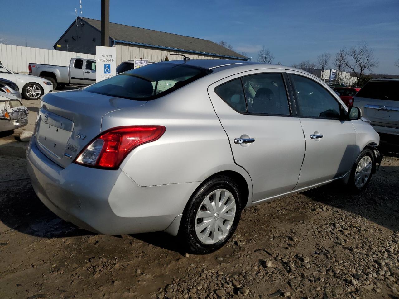 2012 Nissan Versa - Image 3