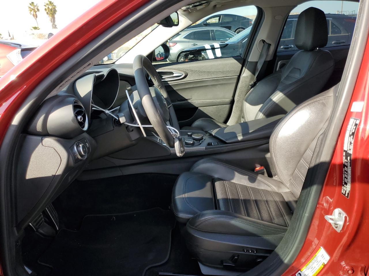 2018 Alfa Romeo Giulia - Image 7