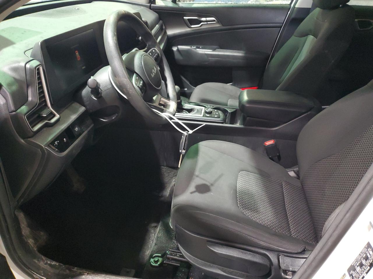 2023 Kia Sportage - Image 7