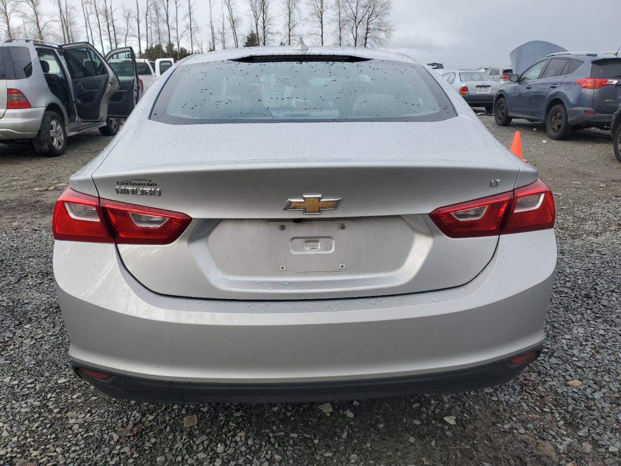 2018 Chevrolet Malibu - Image 6