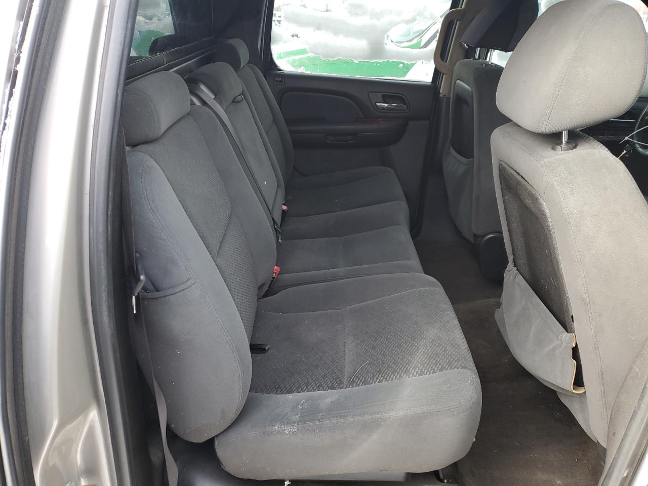 2008 Chevrolet Avalanche - Image 10