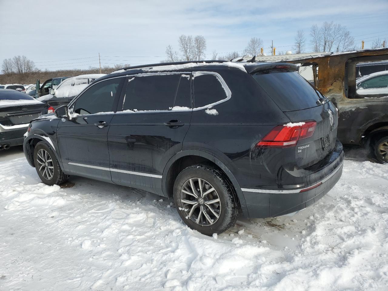 2018 Volkswagen Tiguan - Image 2